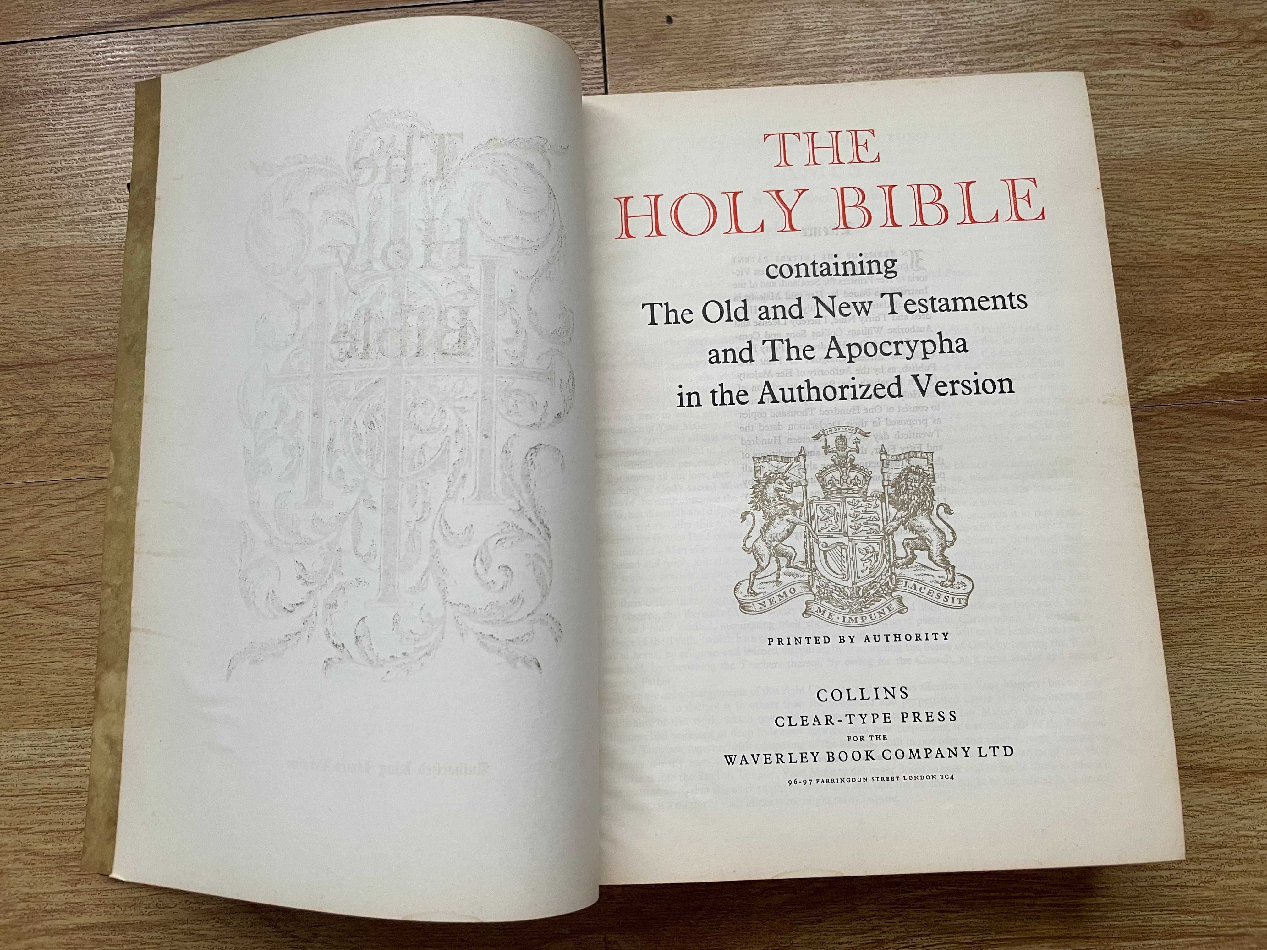 Biblia / Biblie , 1954 , engleza,  2.7 kg, 27.5 cm x 20 cm x 6 cm