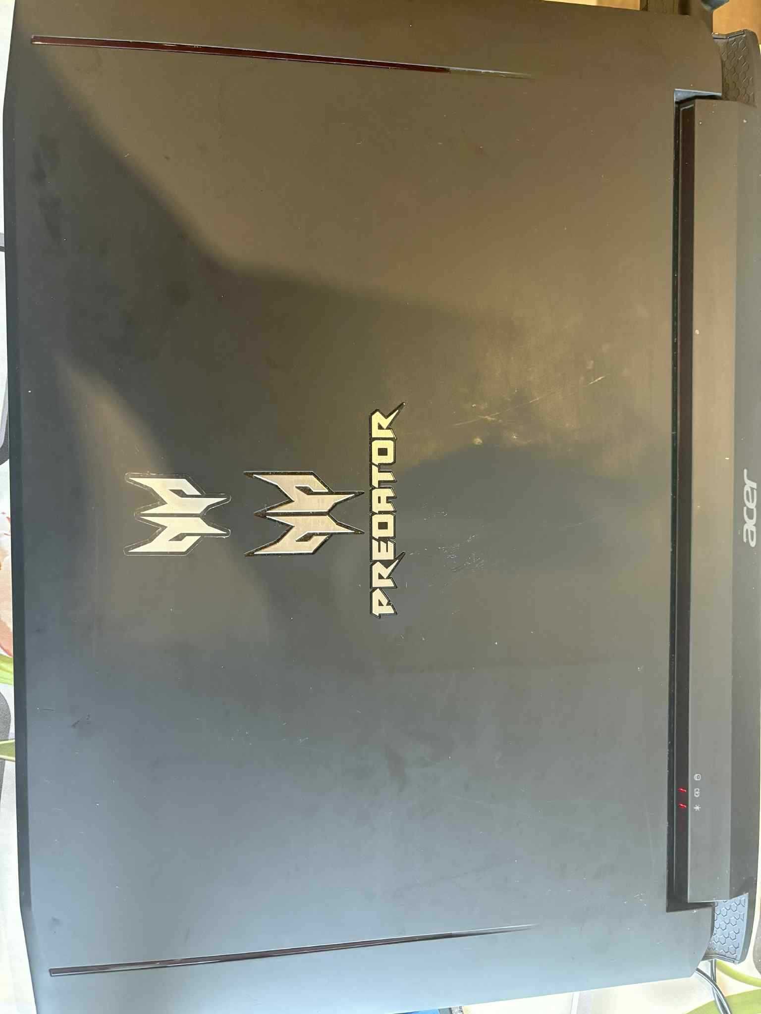 Acer predator g9-792-767c