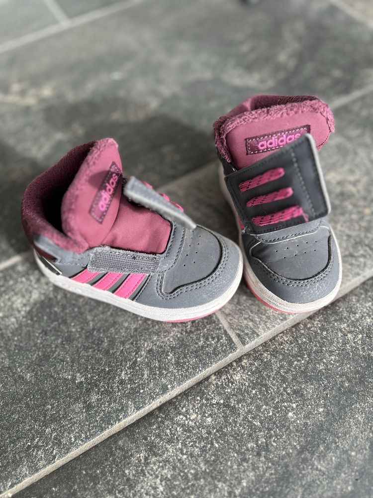 Ghete adidas marimea 23