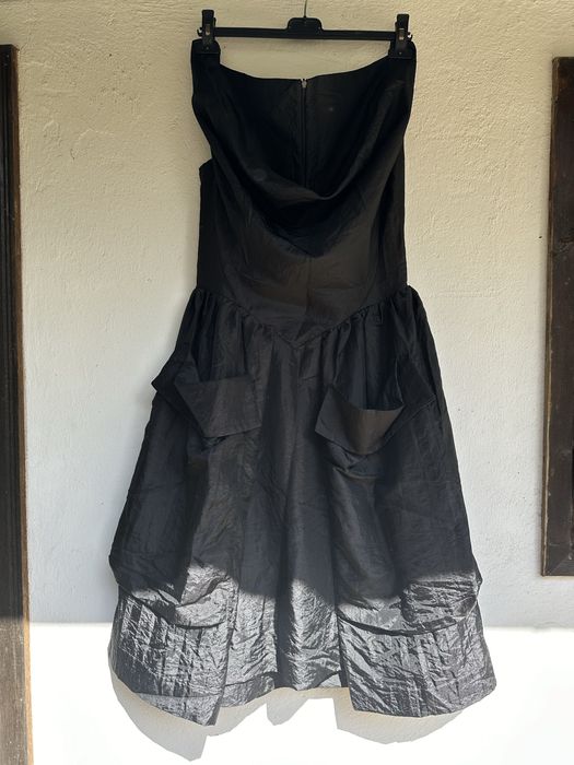 Шармантна рокля черна