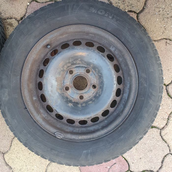 Anvelope cu jante Nokian iarna M+S 195/65/15 cauciucuri