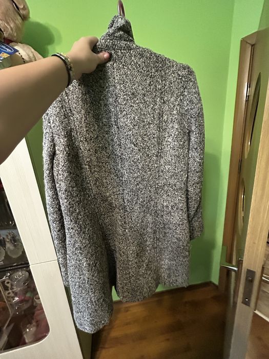 Сиво късо палто без качулка