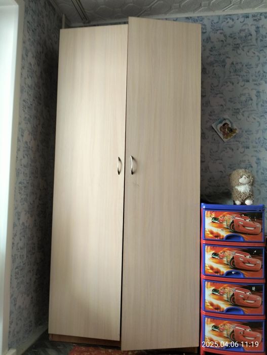 Продам шкаф в хорошем состоянии недорого.