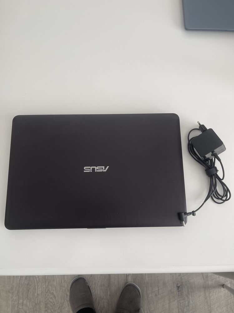 Laptot Asus A540S