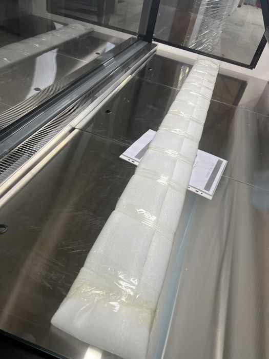 Vitrina frigorifica orizontala / Profesionala / Racire ventilata rapid