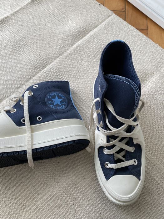 Converse alb si bleumarin