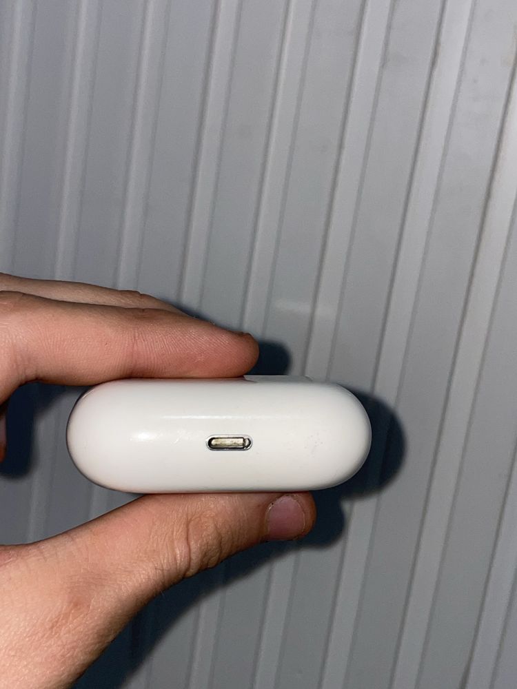 Продам Кейс air pods pro 2 оригинал