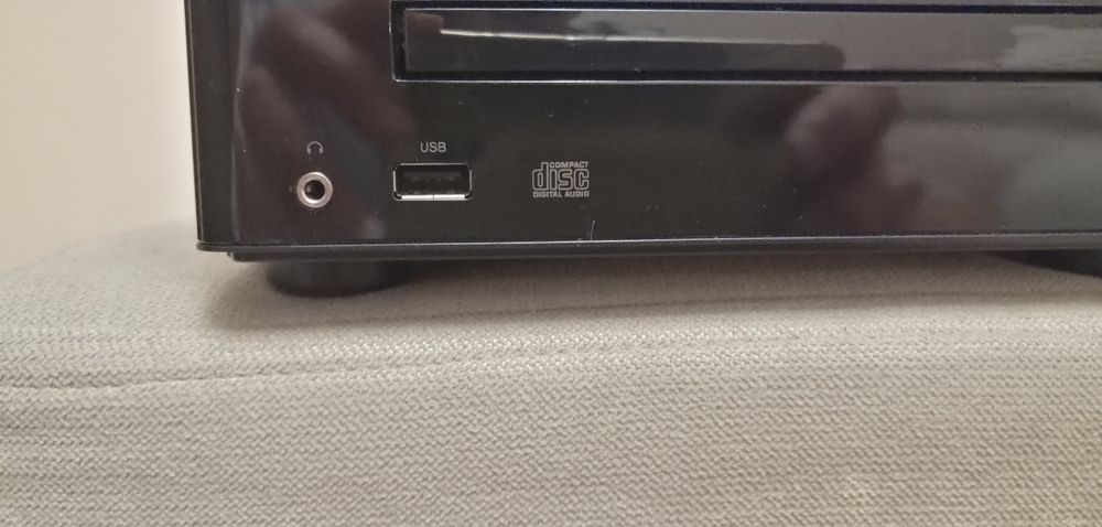 ! Ocazie.Vand amplificator mini sistem muzical Onkyo CR-245, Bluetooth