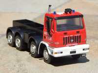 Macheta camion pompieri Astra HD 7 1:64 1996 stare uzata cu lipsa