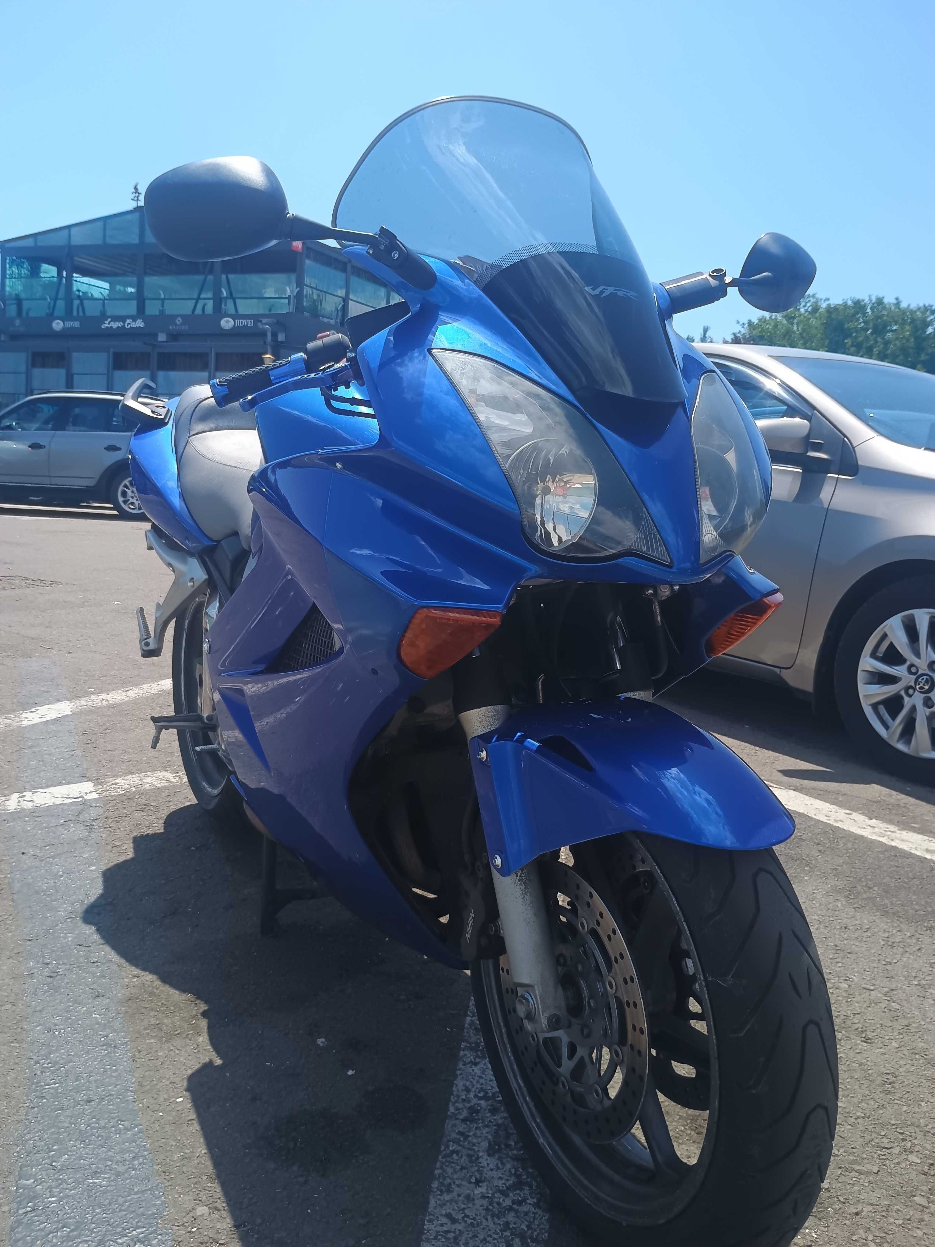 Honda VFR800 V-TEC CBS