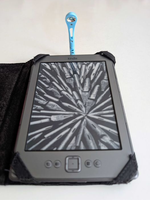 Четец Amazon Kindle 4
