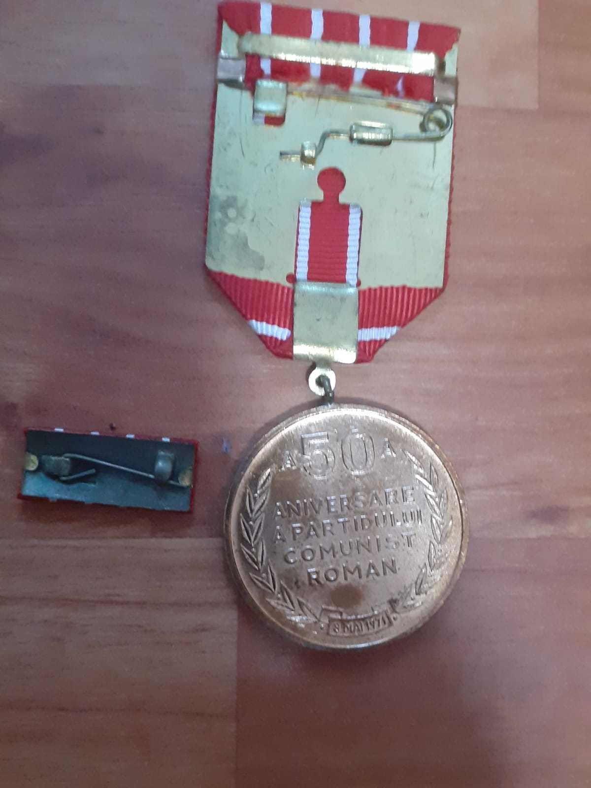 Vand medali comunista
