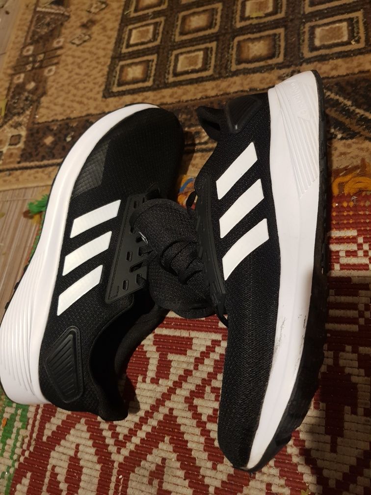 Adidasi Adidas 46cm
