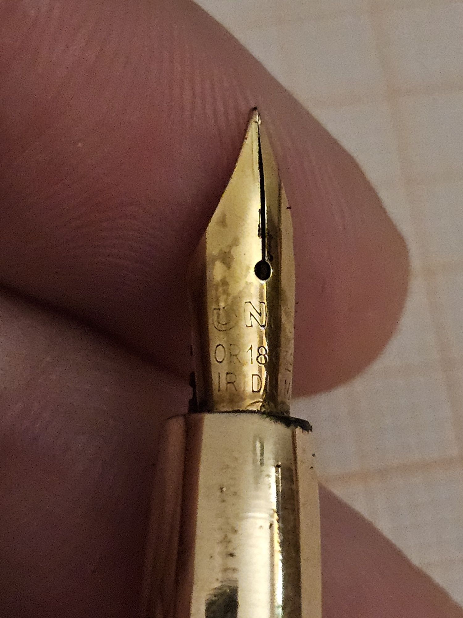 Unic stilou penita 18k laminat aur 750
