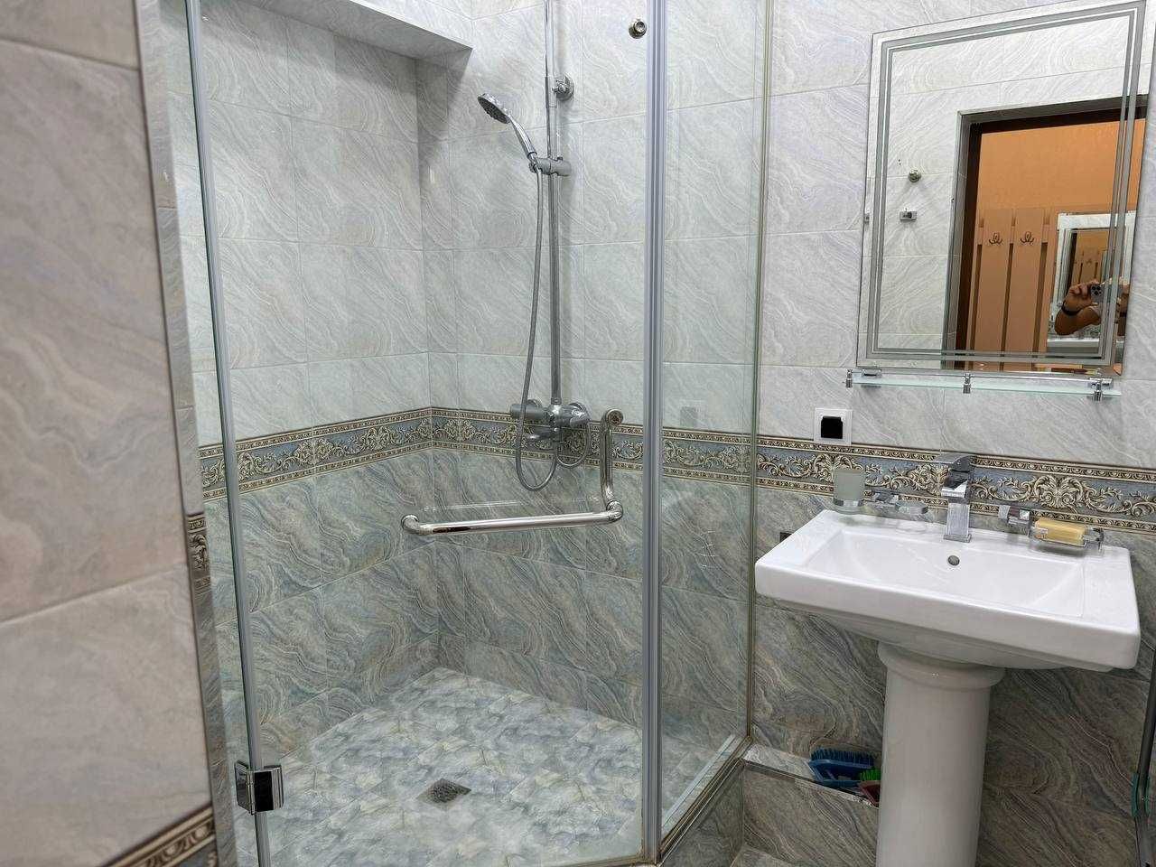 Продается квартира на ул. Новомосковской с евроремонтом 2/4/9 60 m²!