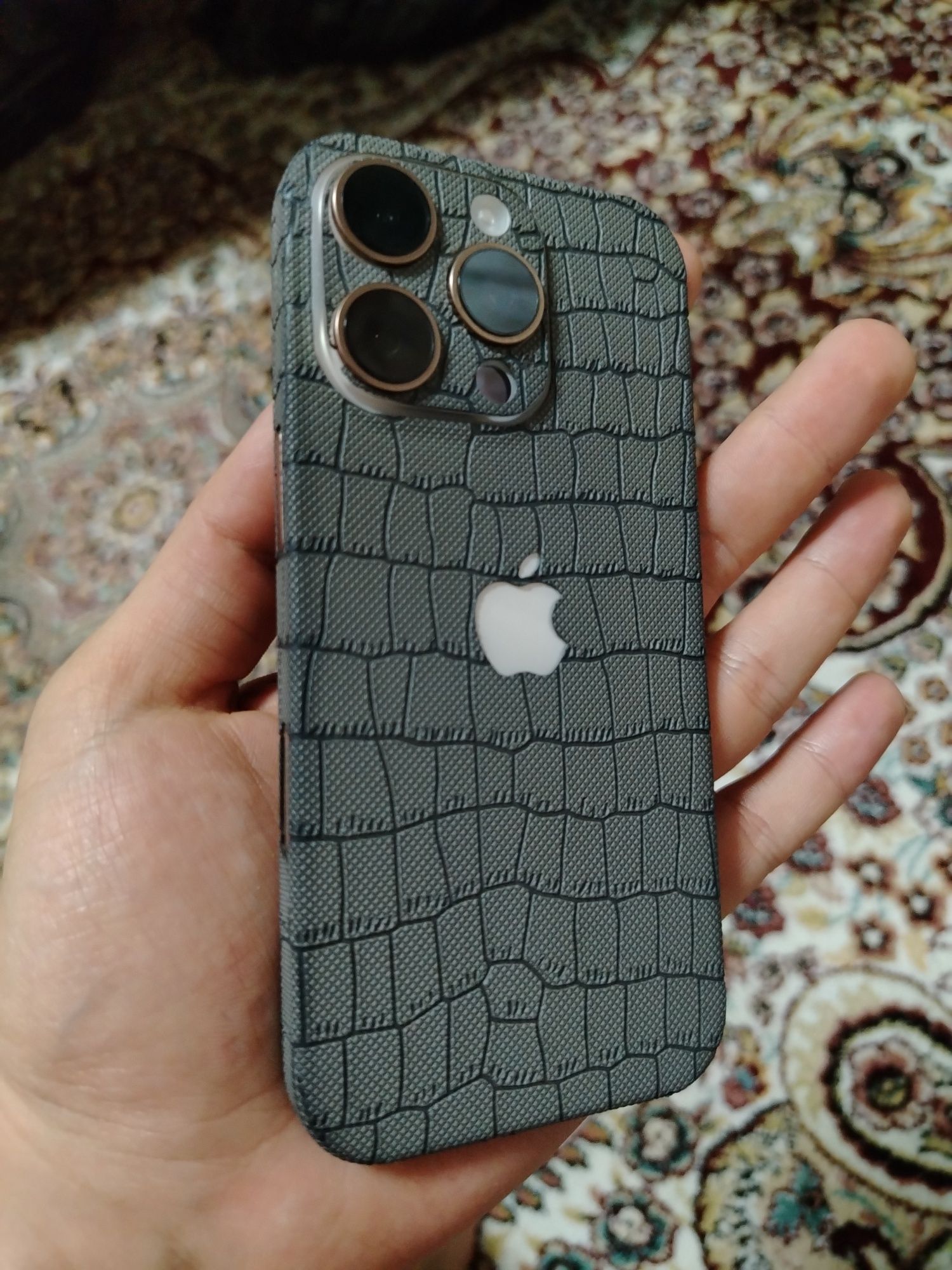IPhone 16 pro kha