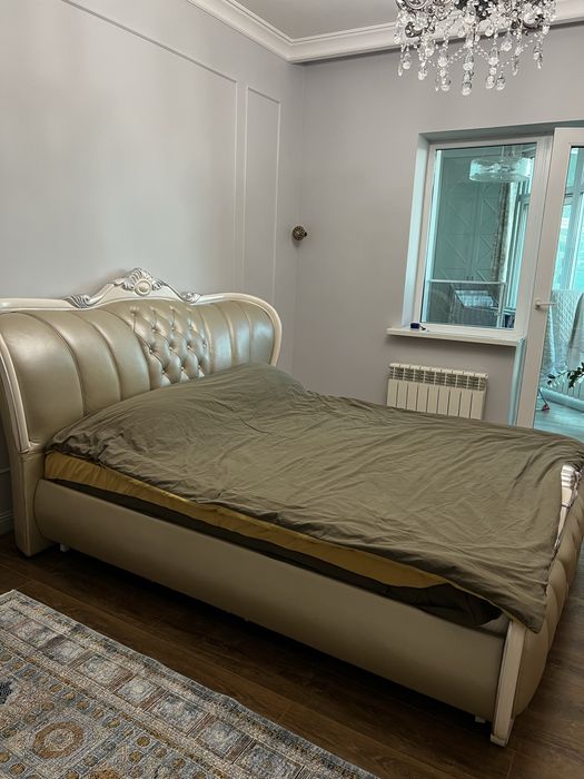 Спальная кровать