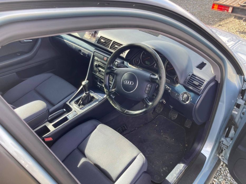 Audi A4 B6 2.0FSI AWA Ауди а4 б6 2.0фси АВА на части