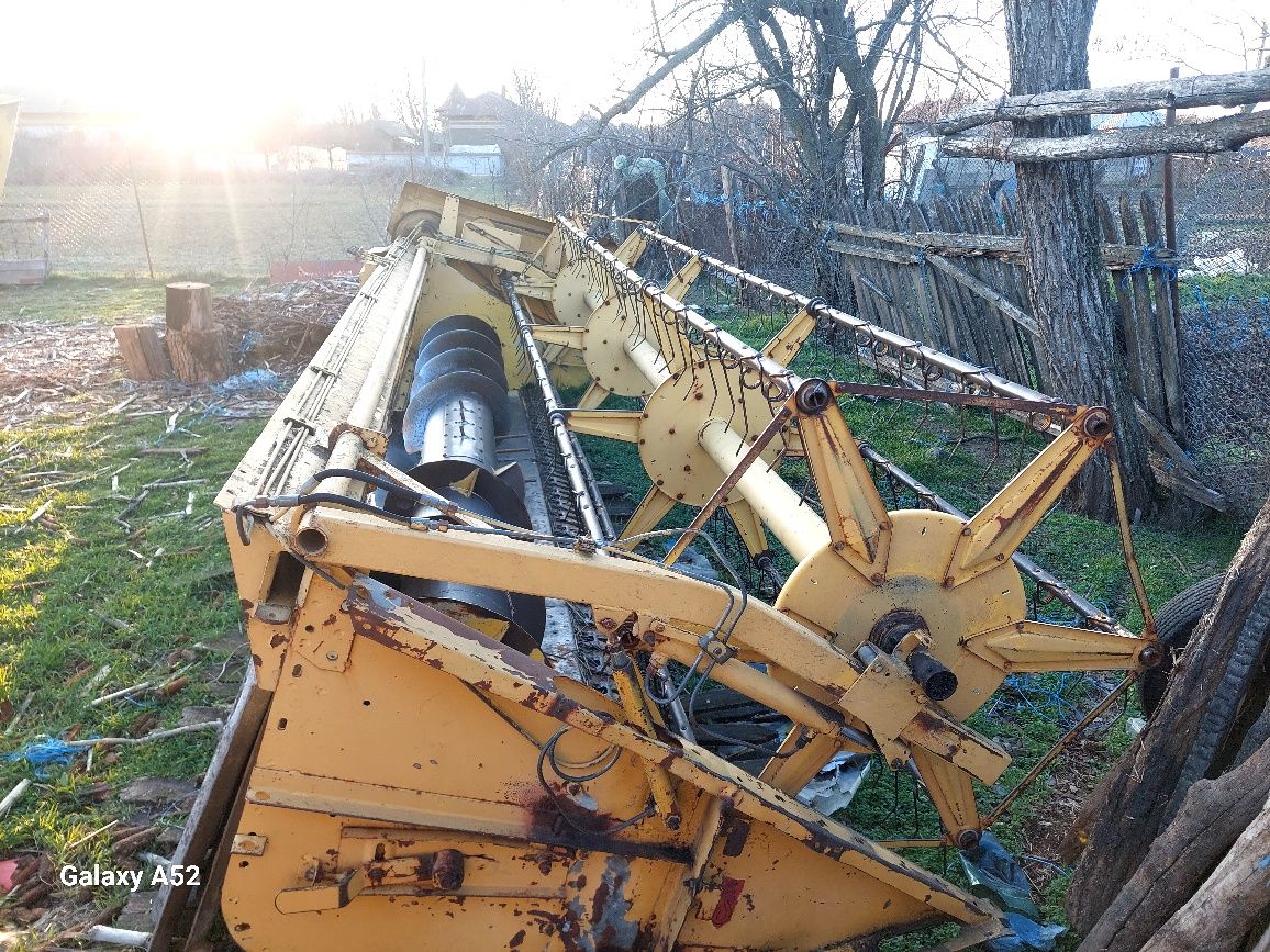 Combina new holland tf42