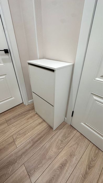 Обувница от IKEA.