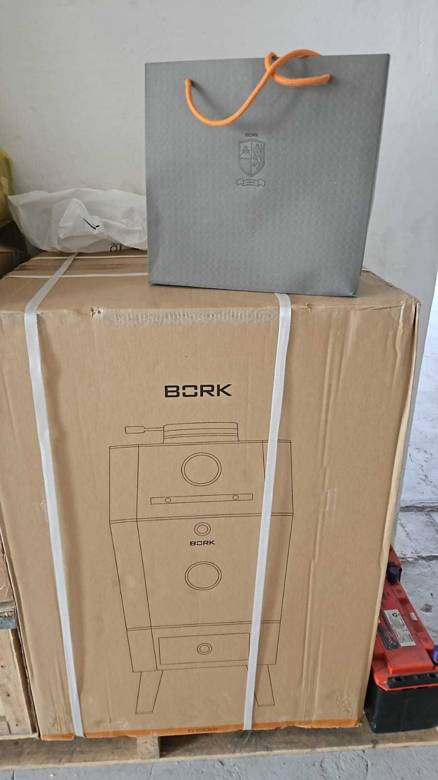 Гриль угольный BORK G610
