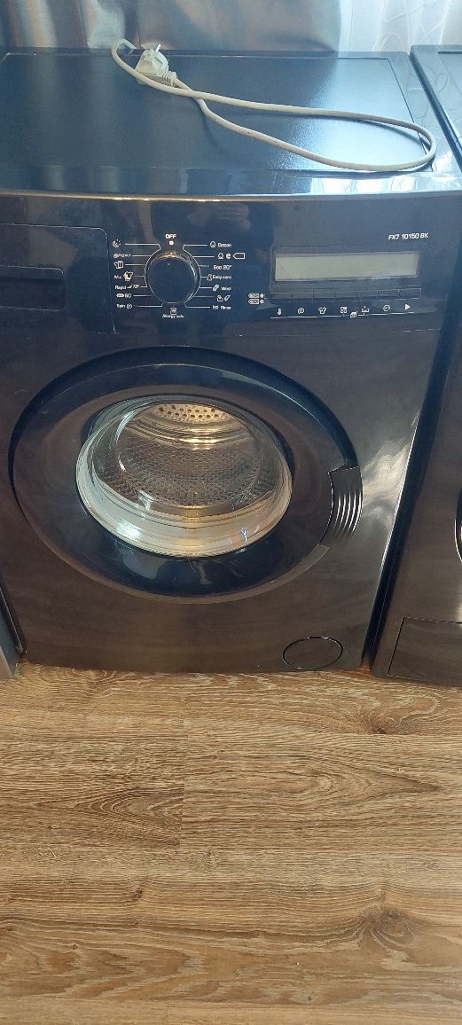 Пералня FINLUX   FX7 10150 BK