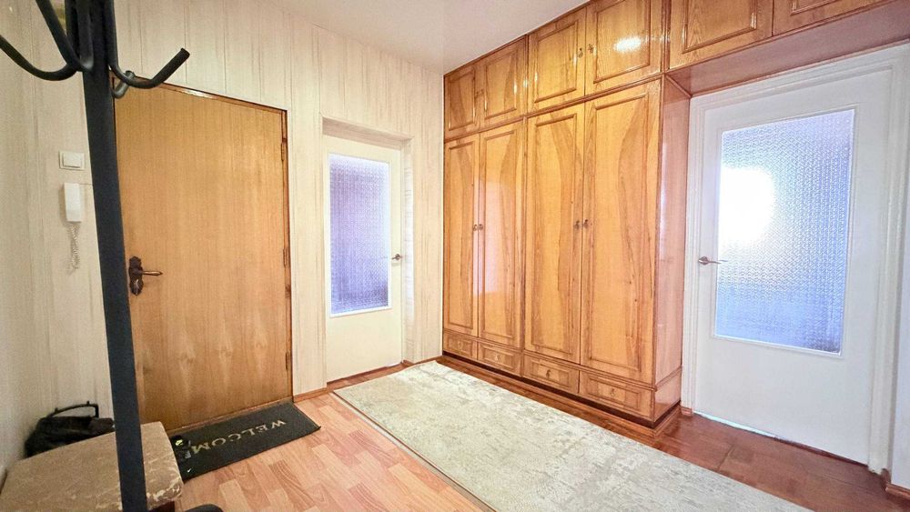 Ойбек, ор-р Angel’s Food
Мирабадский район
4/5/9
Площадь: 100 м²