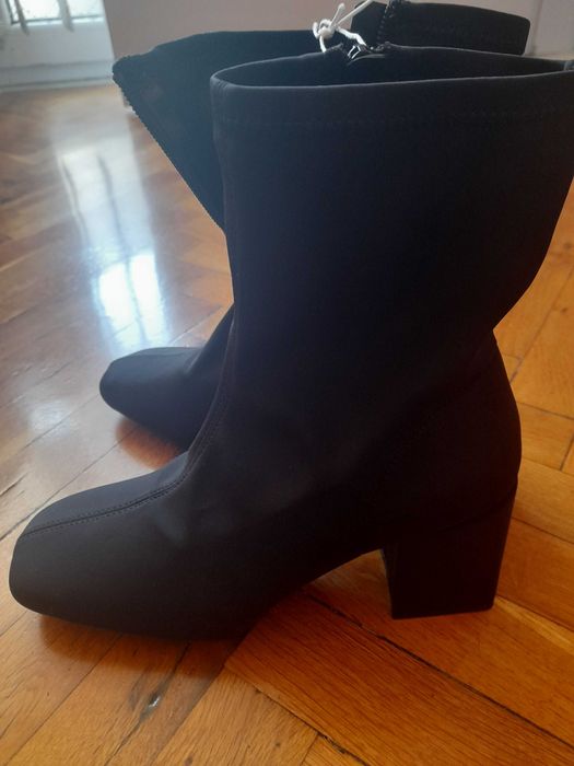 Нови боти -тип чорап