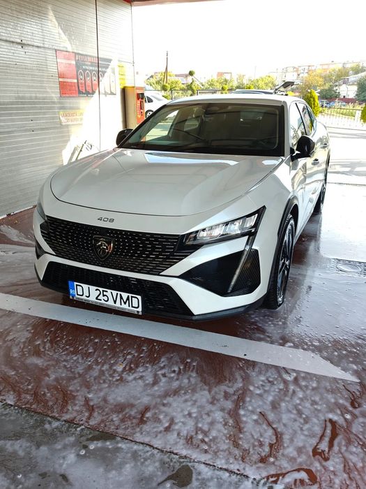 Peugeot 408 Auto că nou Garanție August 2027 (9432km)