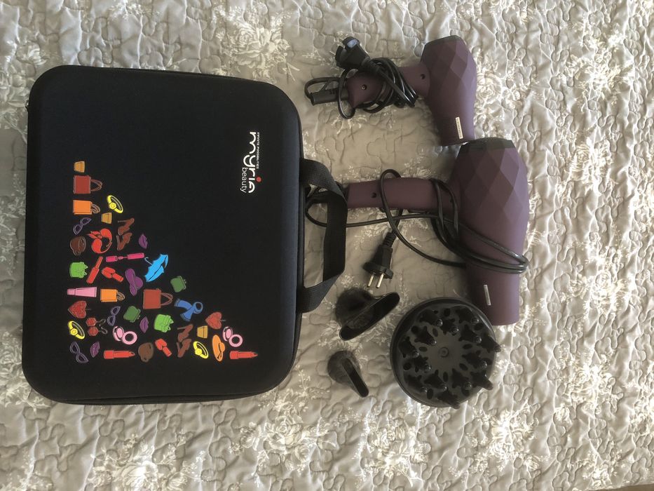 Set uscatoare de par cu accesorii