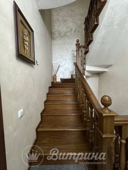 3-х комнатный коттедж, с ремонтом отличная локация