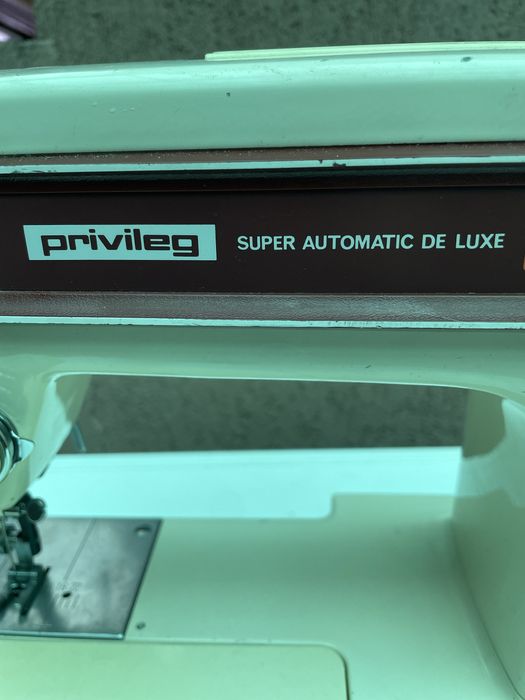Masina de cusut privileg super automatic de luxe