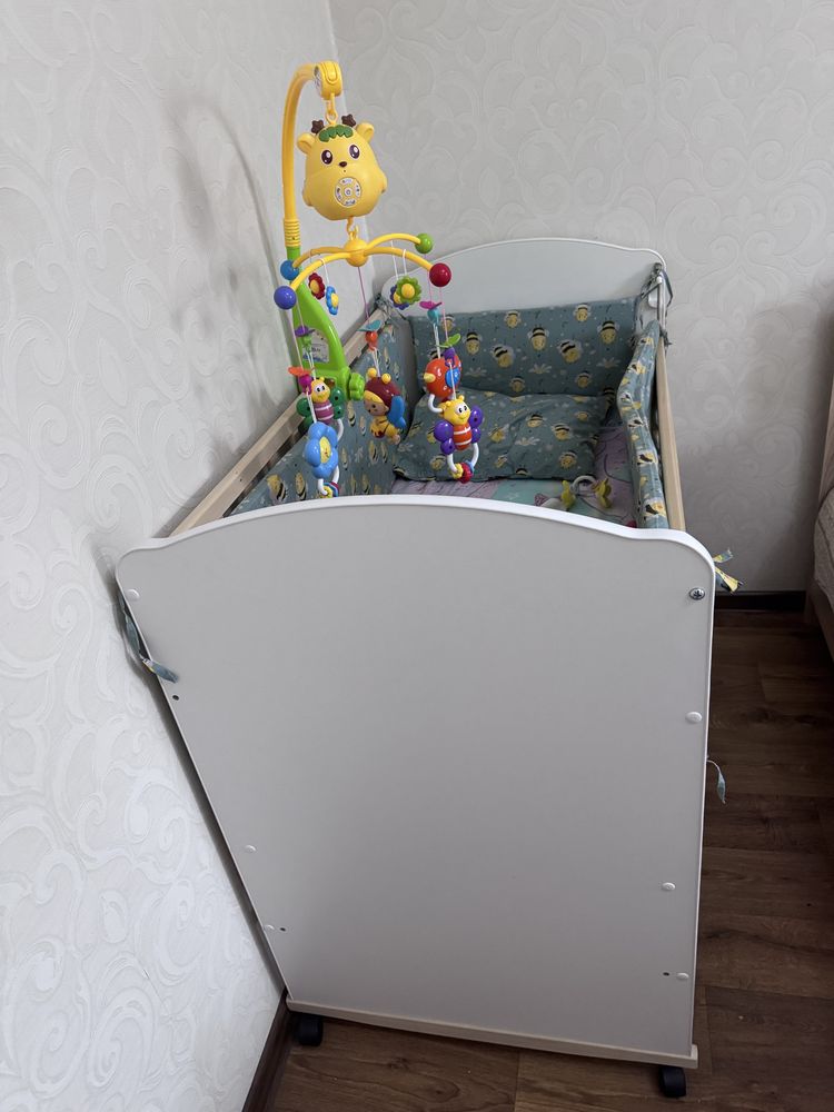 Продается кроватка