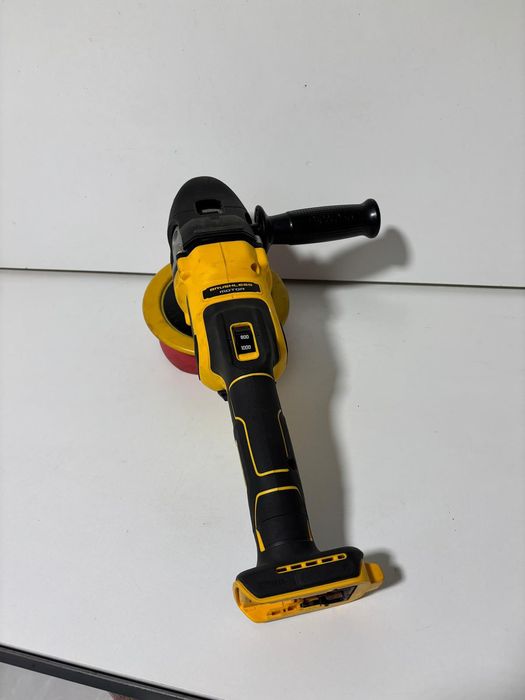 Masina de polisat șlefuit dewalt DCM849