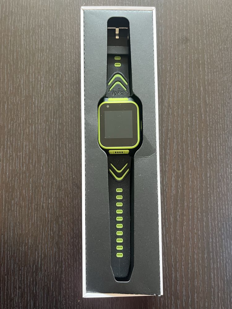 MyKi Watch 4 смарт часовник