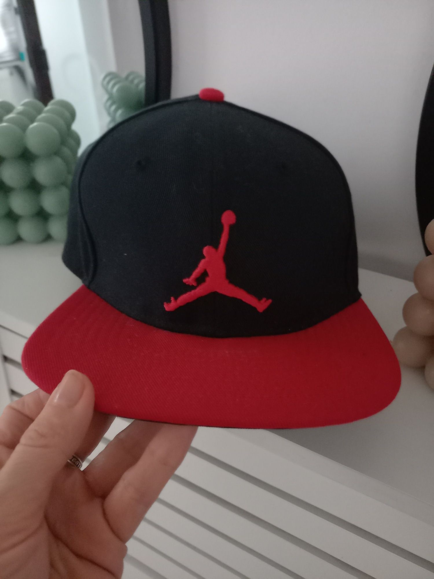 Sapca Jordan noua