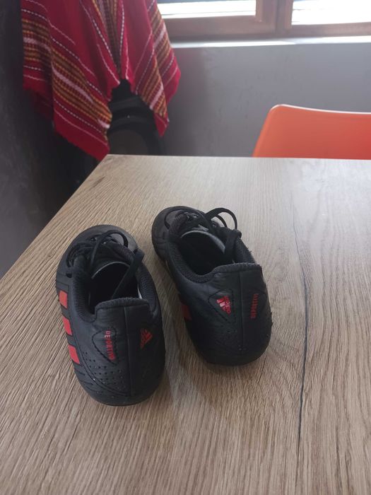 Оригинални детски футболни бутонки на Adidas deportivо