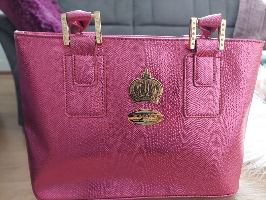 Vând poșetă Pompoos