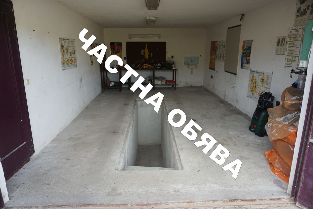 Продава се Къща в с. Комунари, Област Варна - 274 кв.м за 438 €/кв.м - Снимка #19