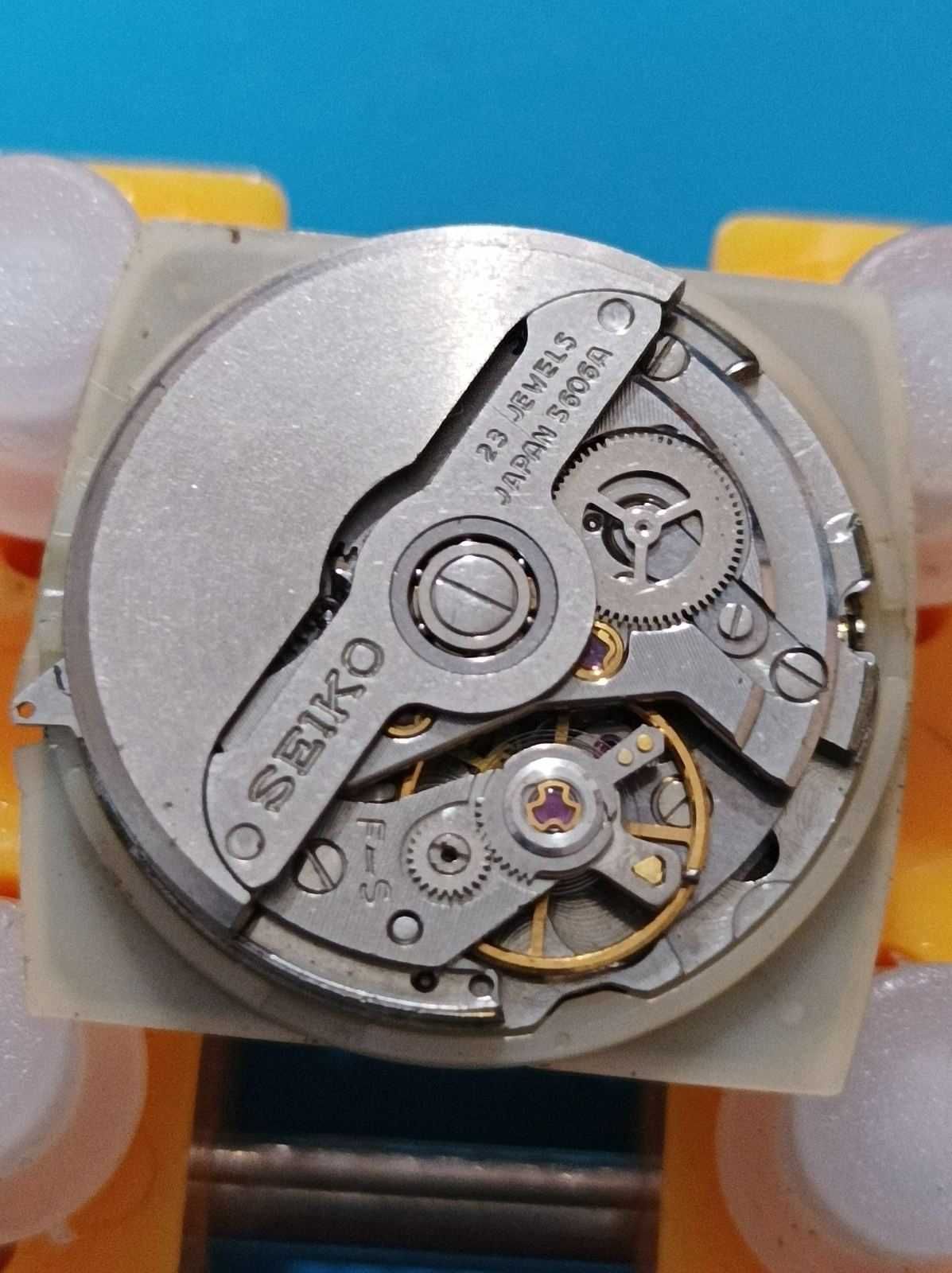 Мъжки часовник Seiko LM работи