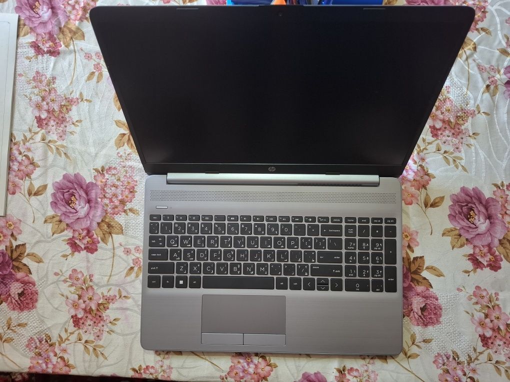 HP Noutbuk Core i5