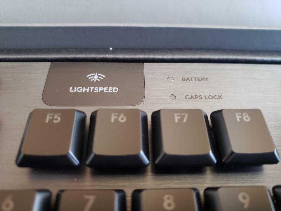 Безжична механична клавиатура Logitech G915 TKL (US layout)