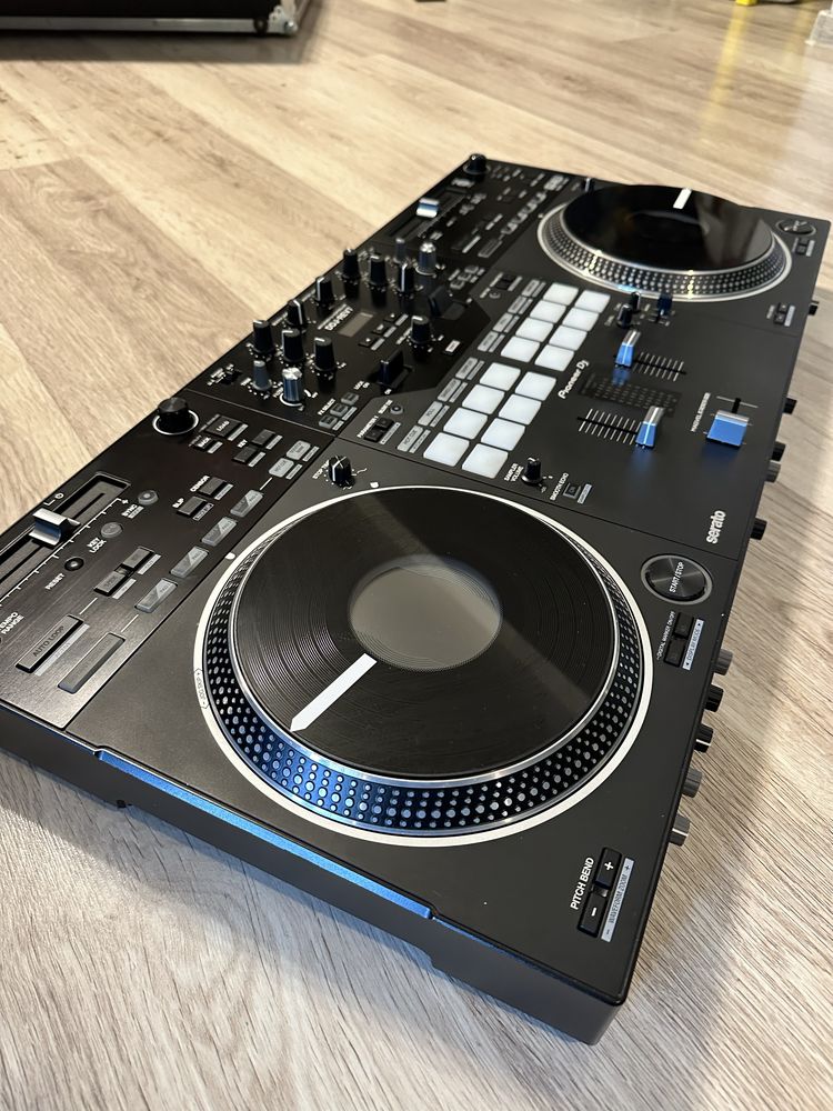 Pioneer Ddj rev 7 Serato sau Rekordbox  nu Traktor