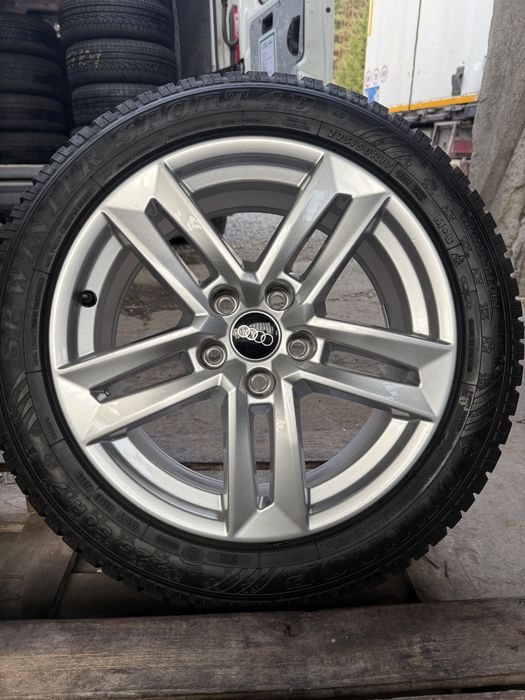Jante originale Audi A4 cu anvelope iarna 225/50 R17 dot 2024