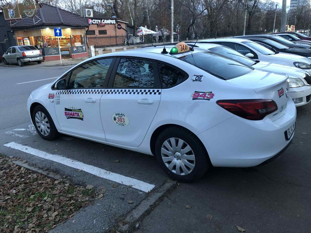 VAND FIRMA TAXI opel asta J 2017 licenta valabila pana pe 19.12.2031