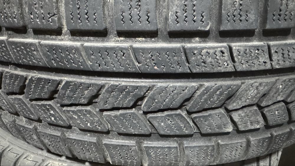 Зимние шины с дисками на ласети б/у