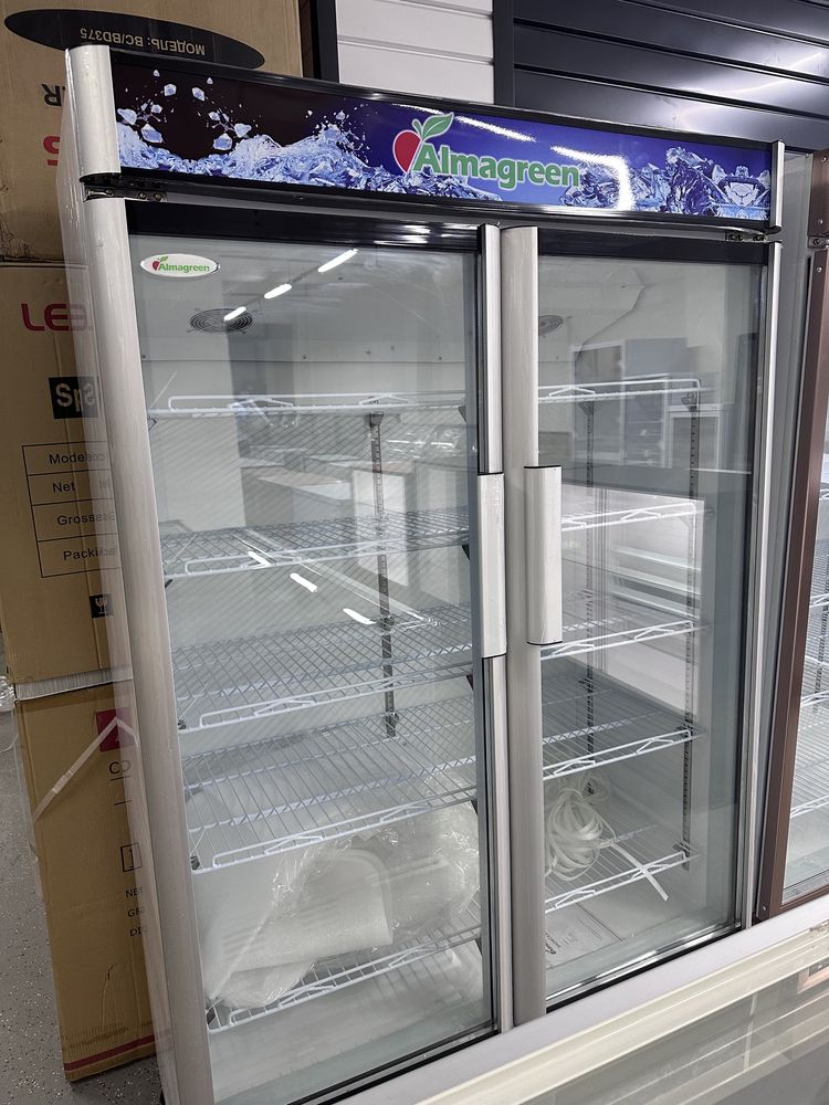 Стеклянный холодильник • со склада • под напитки