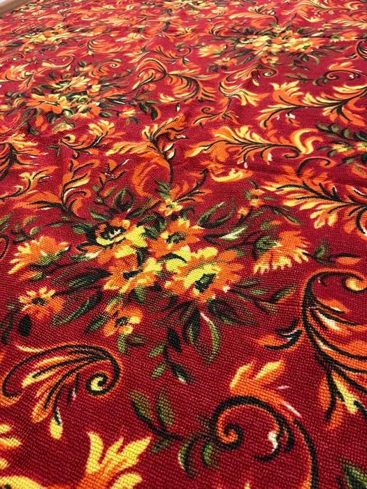 Палас б/у. 3*2.  Красивый, уютный.