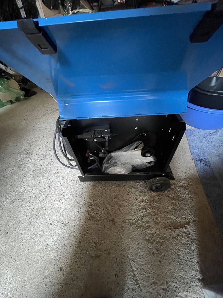 Vand aparat de sudura cu sarma si butelie
