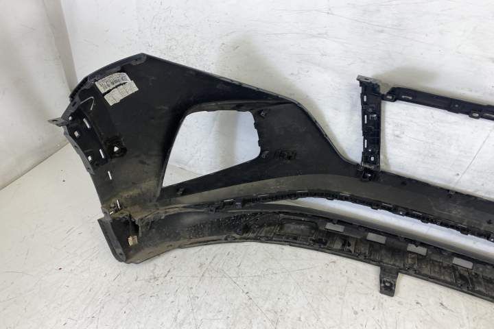 Хюндай Туксон / Hyundai Tucson Оригинална предна броня в добро състоян